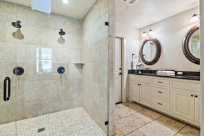 Shower, hair dryer, towels - Blacksmith Quarters: The Betty | 1 BR | Hot Tub (Fredericksburg)