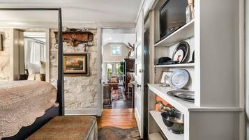 2 dormitorios, tabla de planchar con plancha, wifi y ropa de cama