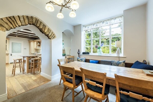 Dining - Large Grade II Listed House & Garden, nr Beaches (Saint Columb)