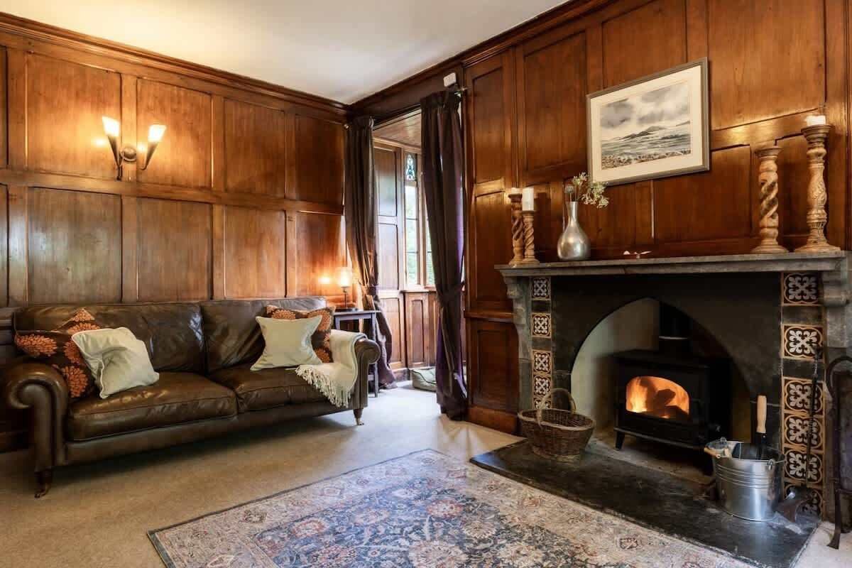 TV, fireplace, DVD player, stereo