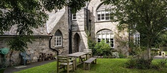 Large Grade II Listed House & Garden, nr Beaches