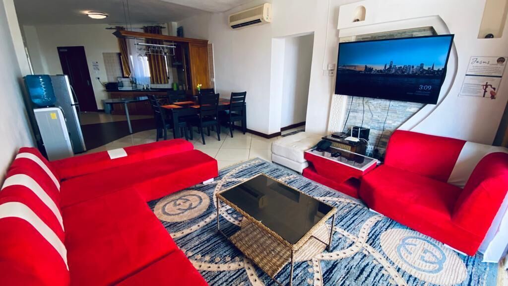 Deluxe Apartment | Living area | Plasma TV, Netflix, streaming services