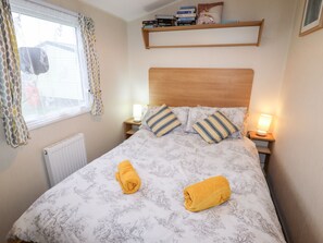 3 bedrooms, individually decorated, individually furnished, free WiFi - B15 Ty Gwyn (Abergele)