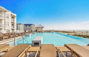 Et oppvarmet basseng