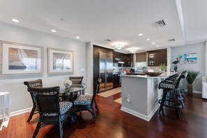 Dining - Residence 101 at The Grand (Wildwood)