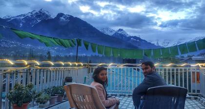 Manali Qumm a drive inn property at distance of approx 1km from Mall Road