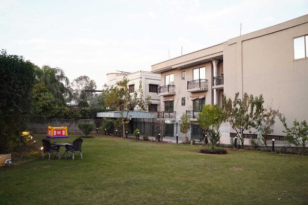 La Maison Hotel Islamabad - Islamabad
