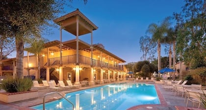 Walk to DisneyLand!! Dolphins Cove Resort. Add Nights 5,6 &7 only 50 each