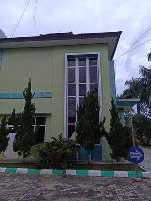 Front of property - EXPRESS O 91442 Bgp- Guest House (Banjarbaru)