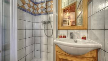 Comfort Room | Bathroom | Shower, towels, soap, shampoo