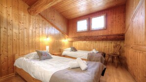 Classic Room | Free WiFi, bed sheets