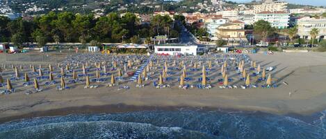 Maison, 2 chambres, balcon, vue sur lâocĂ©an | Plage | Plage Ă proximitĂ©