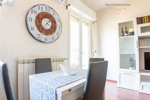 House, 2 Bedrooms, Balcony, Ocean View | Dining - Palm Beach House - Sea and Beach View (Montesilvano)