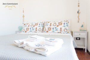 Casa, 2 habitaciones, balcón, vistas al mar | 2 dormitorios y sistema de insonorización