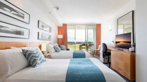 Unclassified image, 4 of 12, button - Pelican Waters Resort Studio with Scenic Views (Pelican Waters)