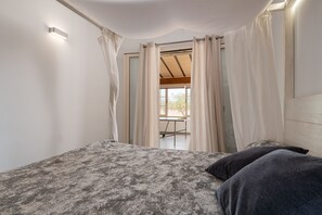 4 habitaciones, tabla de planchar con plancha y wifi gratis 