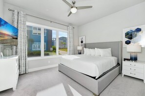 4 bedrooms, iron/ironing board, Internet, bed sheets