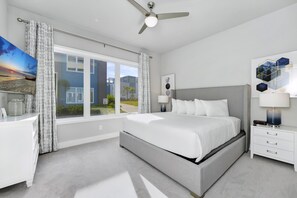 4 chambres, coffres-forts dans les chambres, fer et planche à repasser