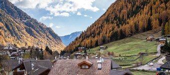 Apartamento 'Casa Vacanza Peter Val Di Rabbi' con vistas a la montaña, jardín compartido y Wi-Fi