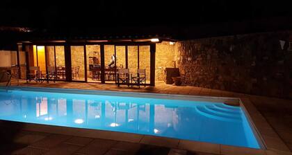 Villa 'Bella Toscana Relax' with Mountain View, Wi-Fi and Air Conditioning