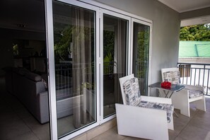 Terrace/patio - Second Floor - Large family size apartment ideal for 6 people (Beau Vallon)