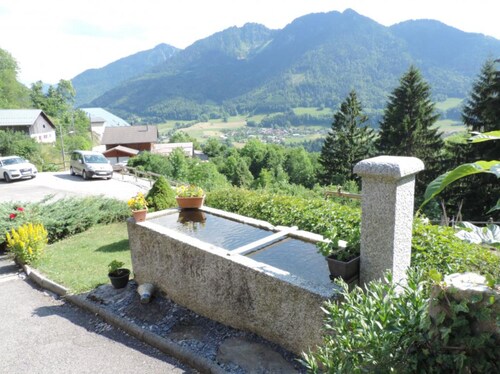 Chalet 'Gîte Chevenoz' with Mountain View, Private Terrace and Private Garden