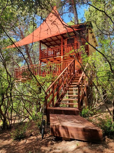 TreeHouses Ljubač Glamping Robinson