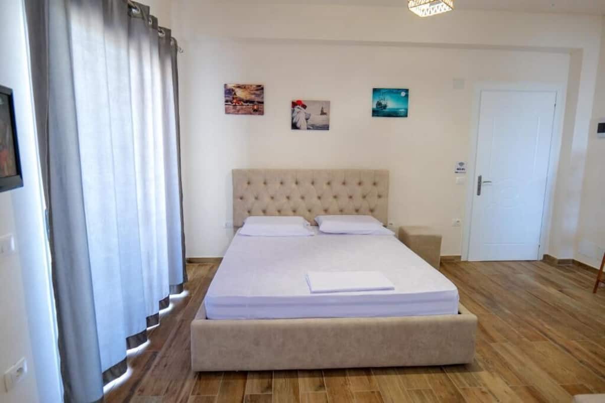 1 habitación, escritorio y wifi gratis