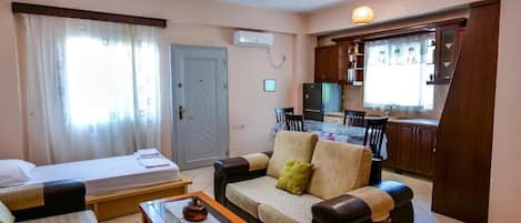 One-Bedroom Apartment | 1 quarto, escrivaninha, Wi-Fi de cortesia
