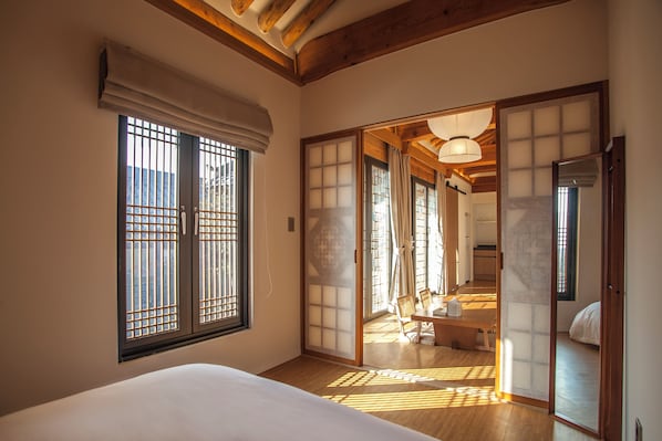 [Meomum2] Hanok Two-Bedroom Pet Room: Garden View