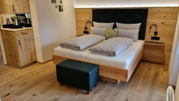 Szoba kétszemélyes ággyal | Hangszigetelés, ingyenes wifi és ágynemű
