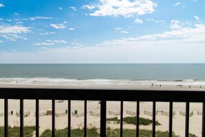 On the beach - Seaside Tranquility Suite with View 7th Floor (Myrtle Beach)