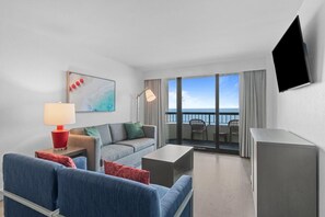 TV - Enchanting Newly Renovated Oceanfront Penthouse (Myrtle Beach)