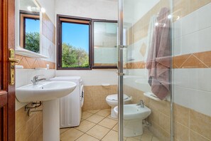 تجهيزات دش، مناشف