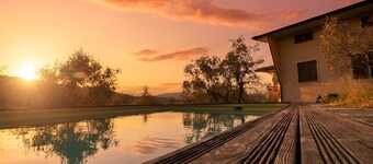 Holiday Home "Villa Gli Ulivi" with Mountain View, Private Pool and Wi-Fi