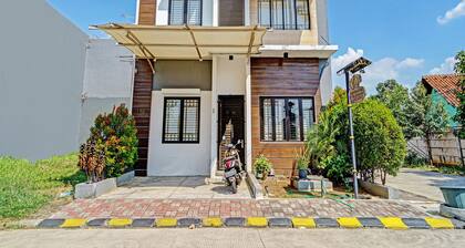 Hotel O Losmen Diah Syariah