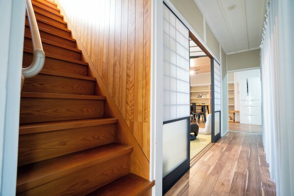 Comfort House | 5 bedrooms, desk, blackout drapes, free WiFi - Enyu No Yado Dogo (Matsuyama)