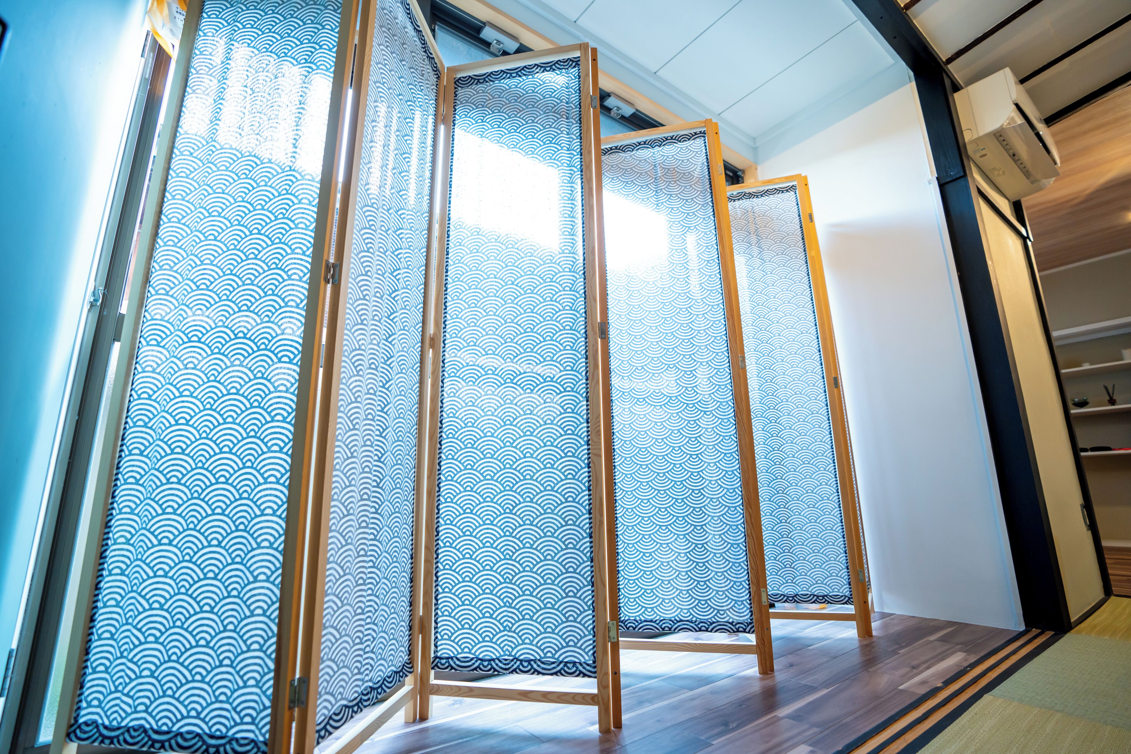 5 habitaciones, escritorio, cortinas blackout y wifi gratis 