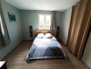 2 bedrooms