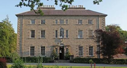 Coopershill House. Georgian elegance since 1774