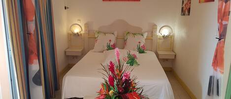 1 bedroom, iron/ironing board, free WiFi, bed sheets