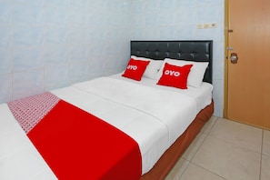 Bed sheets - Hotel O Bintaro (South Tangerang)
