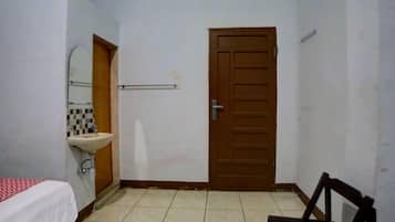 Standard Double Room | Bed sheets