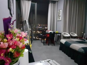 1 camera, Wi-Fi, lenzuola