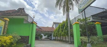 OYO Life 90589 Palem Garden Hotel