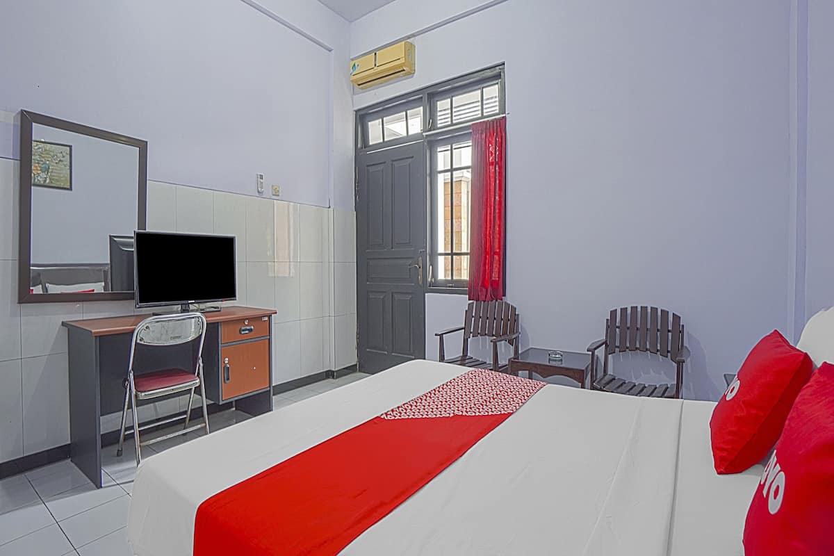 Bureau, Wi-Fi gratuit, draps fournis
