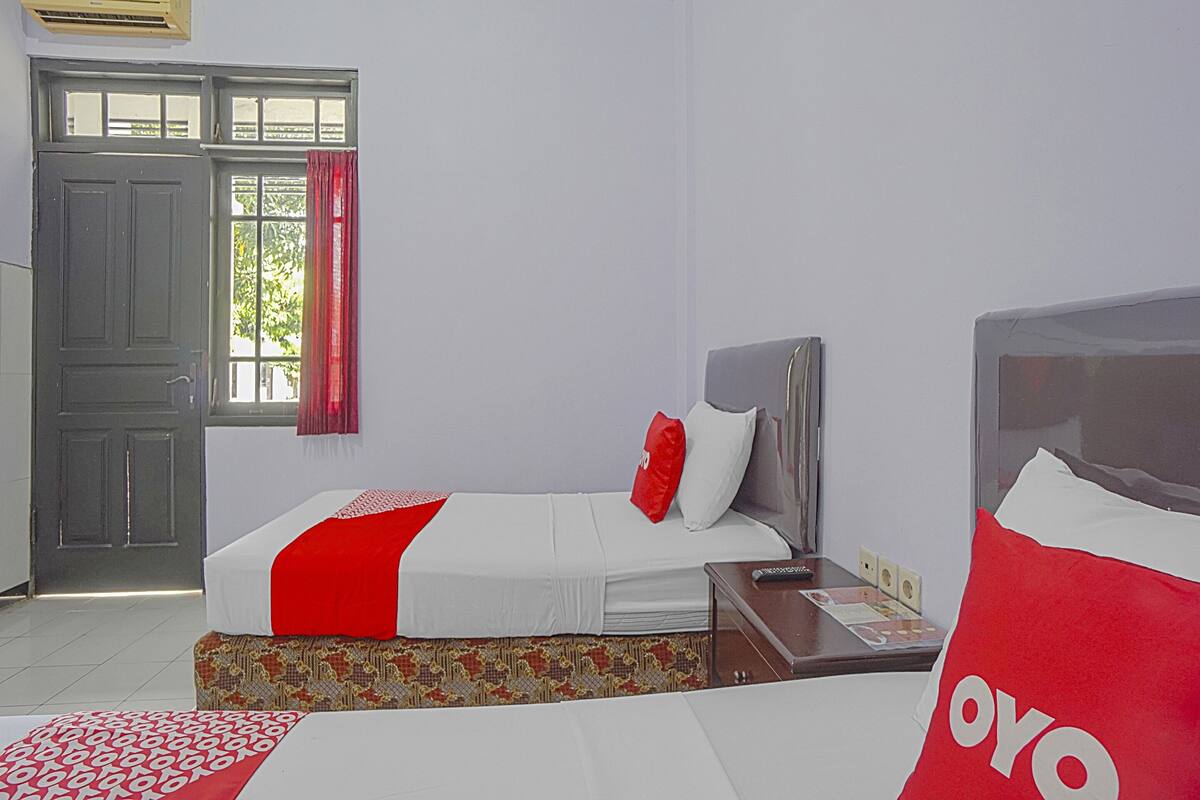 Bureau, Wi-Fi gratuit, draps fournis