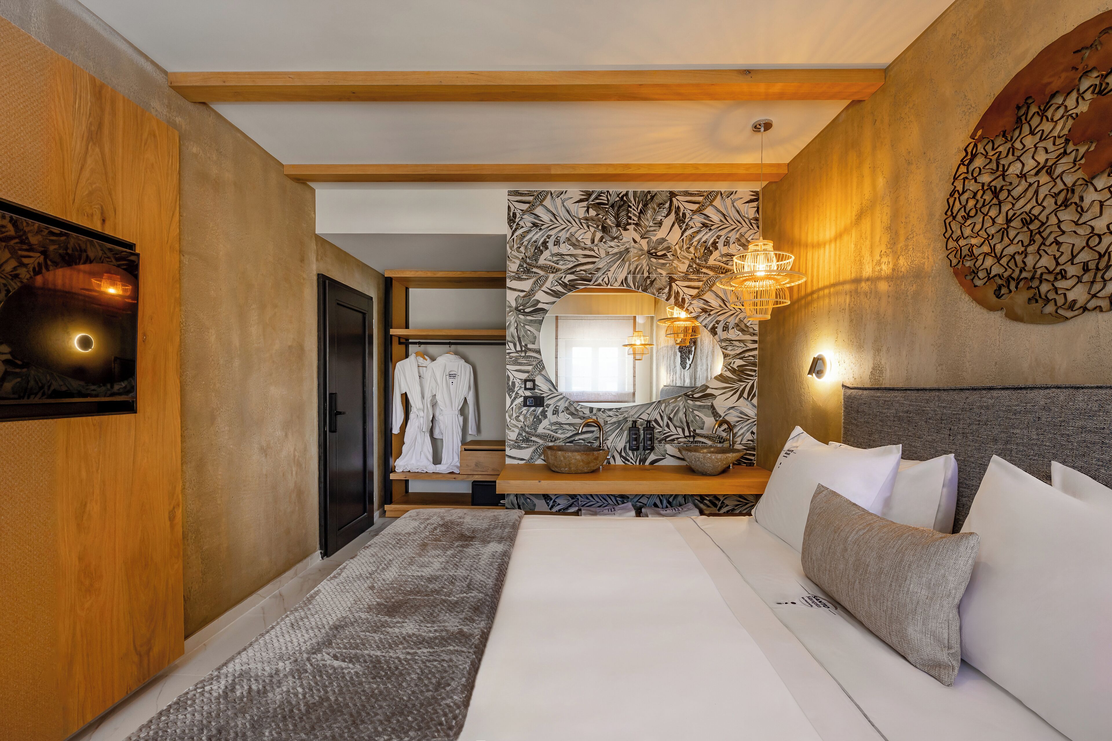 Executive Room with Outdoor Jetted Tub | ผ้าปูที่นอนฝ้ายอียิปต์, เครื่องนอนระดับพรีเมียม, เตียงเม  มโมรีโฟม