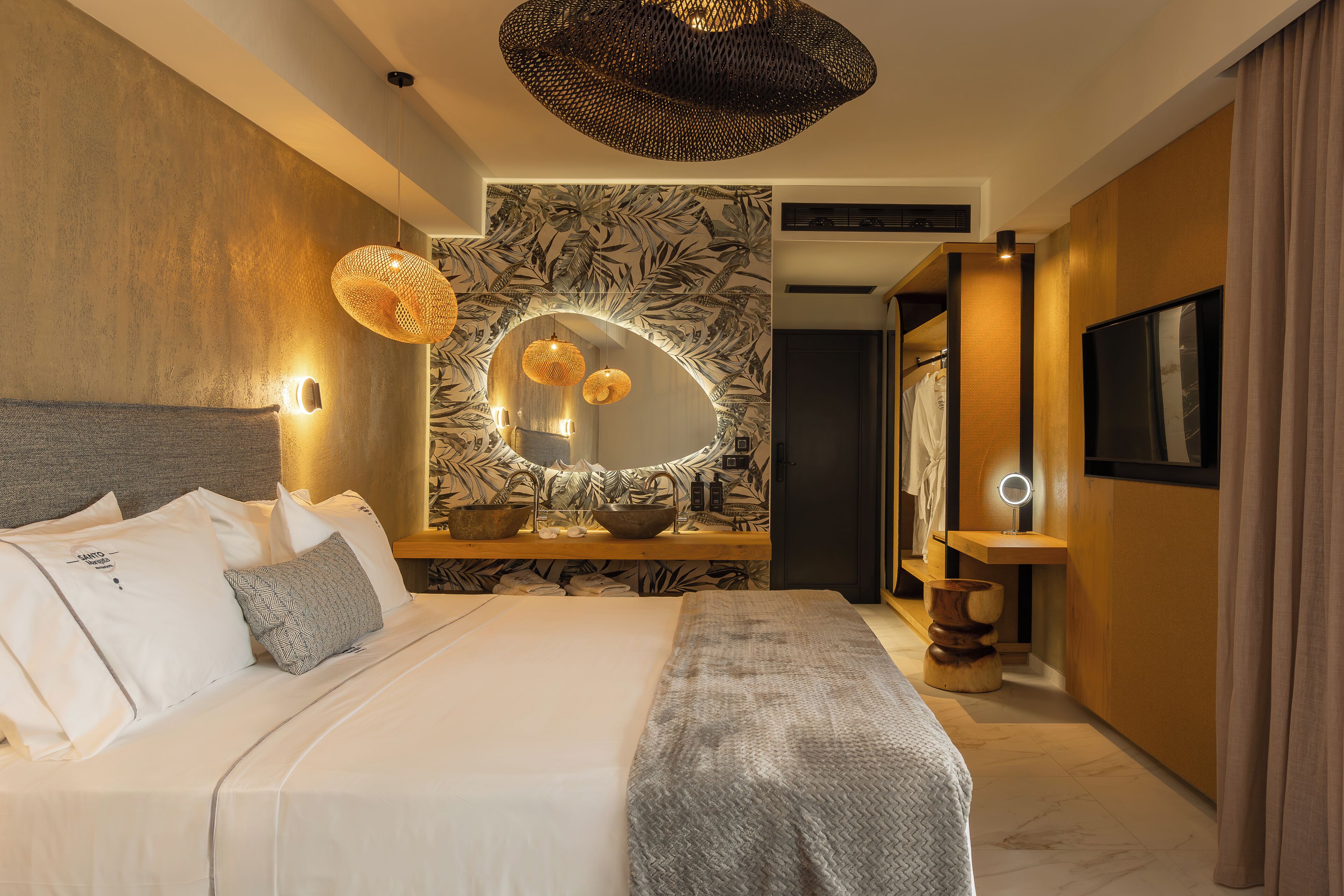 Santo Mangata Boutique Hotel - Adults only Santorini amenities photo 10