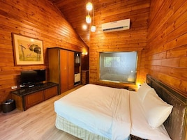 Business Double Room | Desk, soundproofing, free WiFi